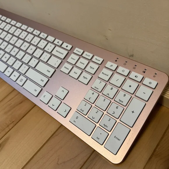 Rose Gold Wireless Keyboard & Mouse Set – Full Size Slim Aesthetic - Picture 2 of 3
